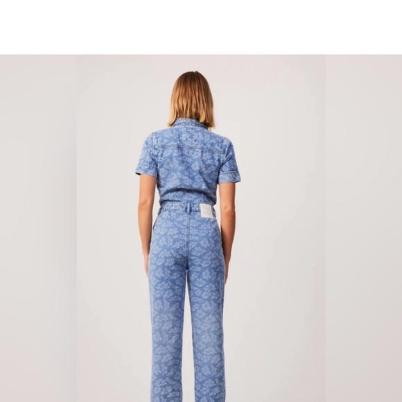 AFENDS Zuri New Denim Jumpsuit In Vintage Floral Pront
$127 $159 Size: L | - Picture 4 of 9